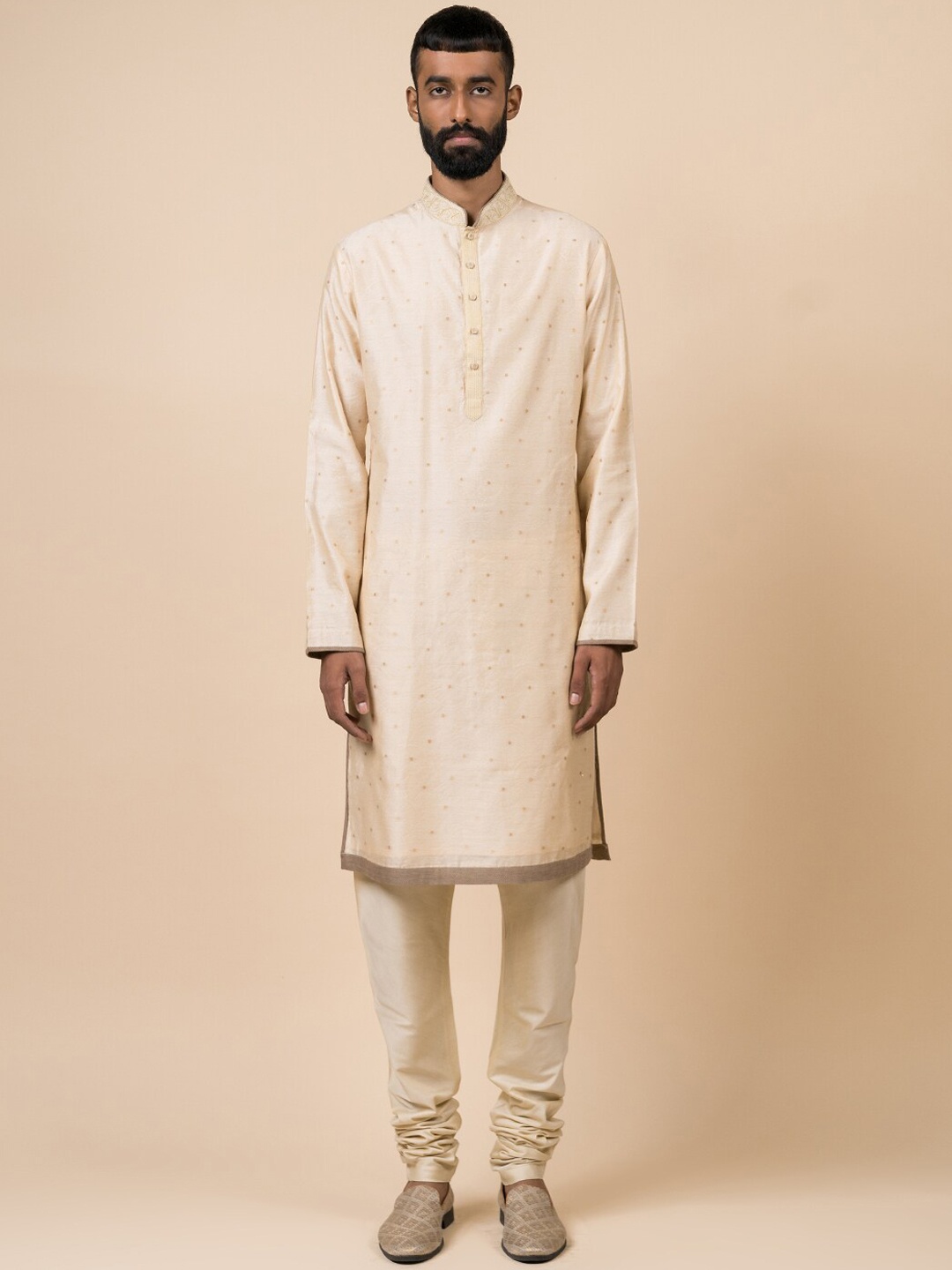 

Tasva Men Gold-Toned Ethnic Motifs Printed Kurta With Churidar