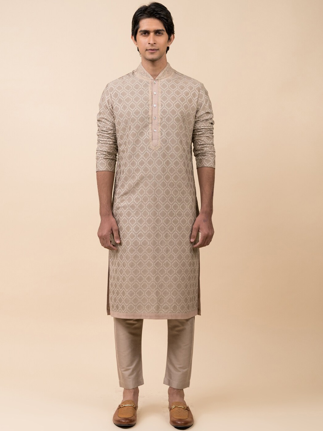 

Tasva Men Grey Printed Kurta With Pyjamas
