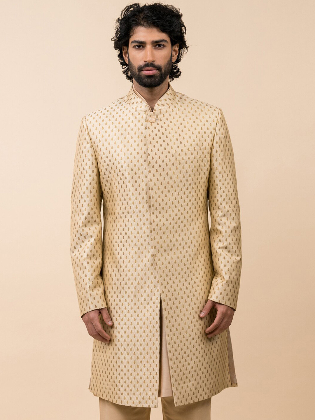 

Tasva Men Classic Achkan In Fine Brocade Sherwani, Gold