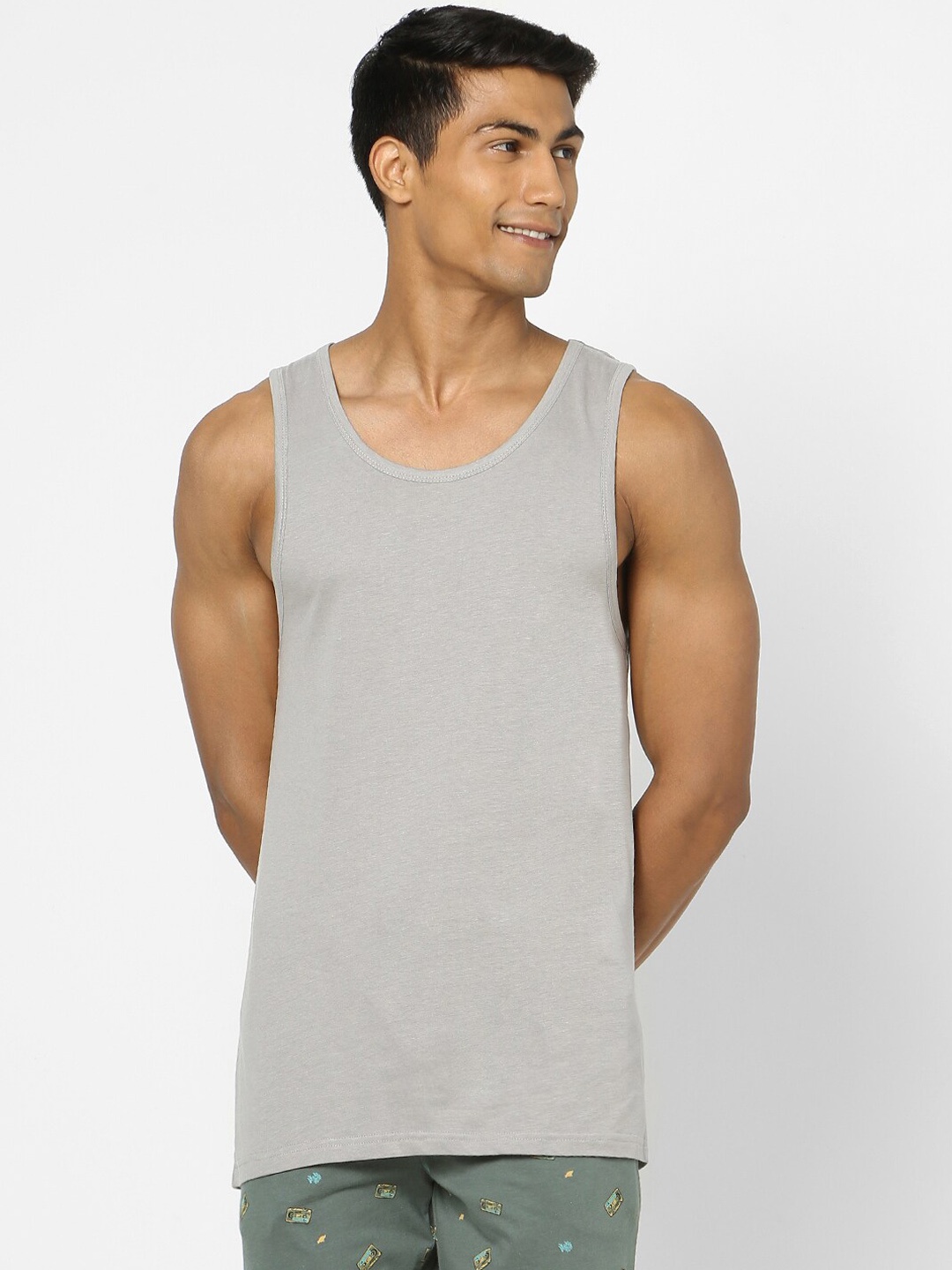 

Ajile by Pantaloons Men Grey Solid Innerwear Vest