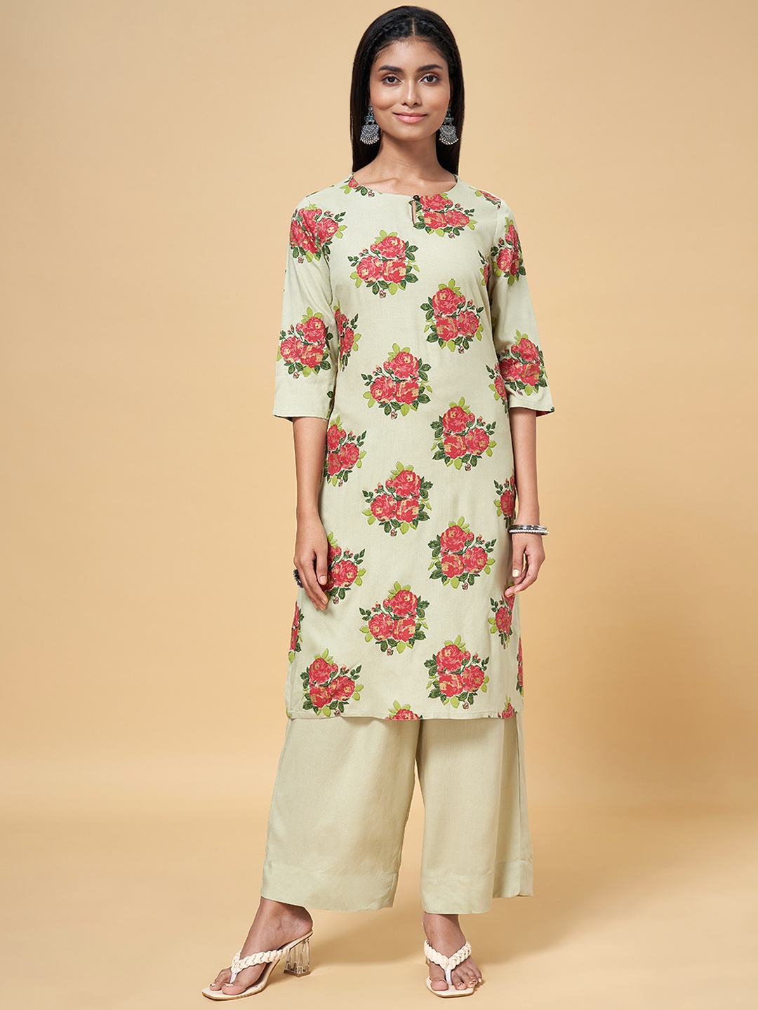 

RANGMANCH BY PANTALOONS Women Green Printed Kurta with Trousers