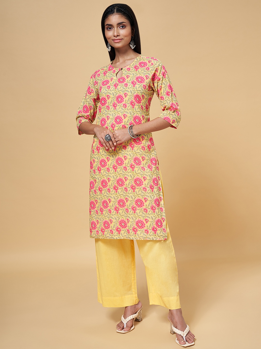 

RANGMANCH BY PANTALOONS Women Yellow Floral Printed Pure Cotton Kurta with Trousers