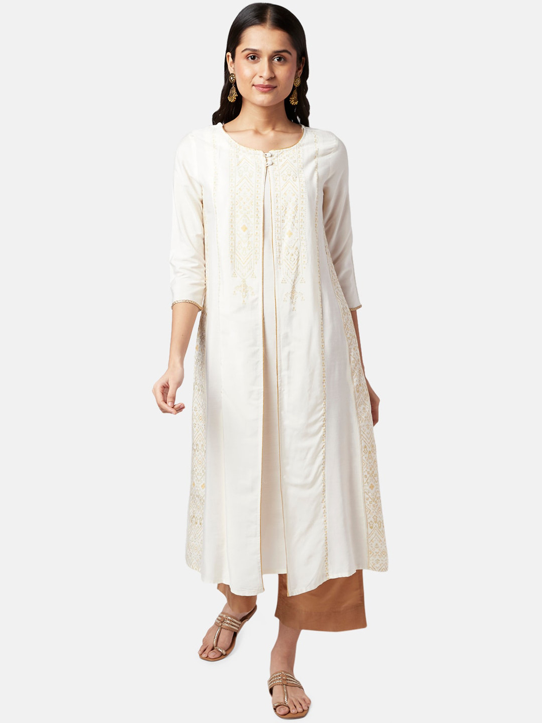 

RANGMANCH BY PANTALOONS Women Off White Geometric Printed Rayon Kurta