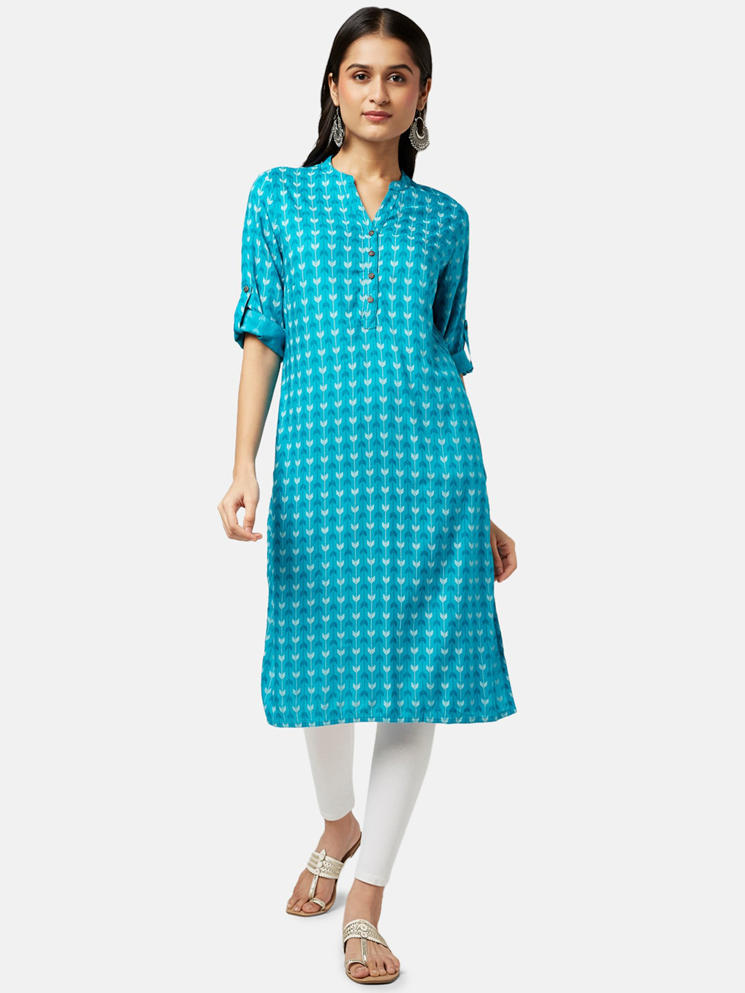 

RANGMANCH BY PANTALOONS Women Blue Geometric Printed Rayon Kurta