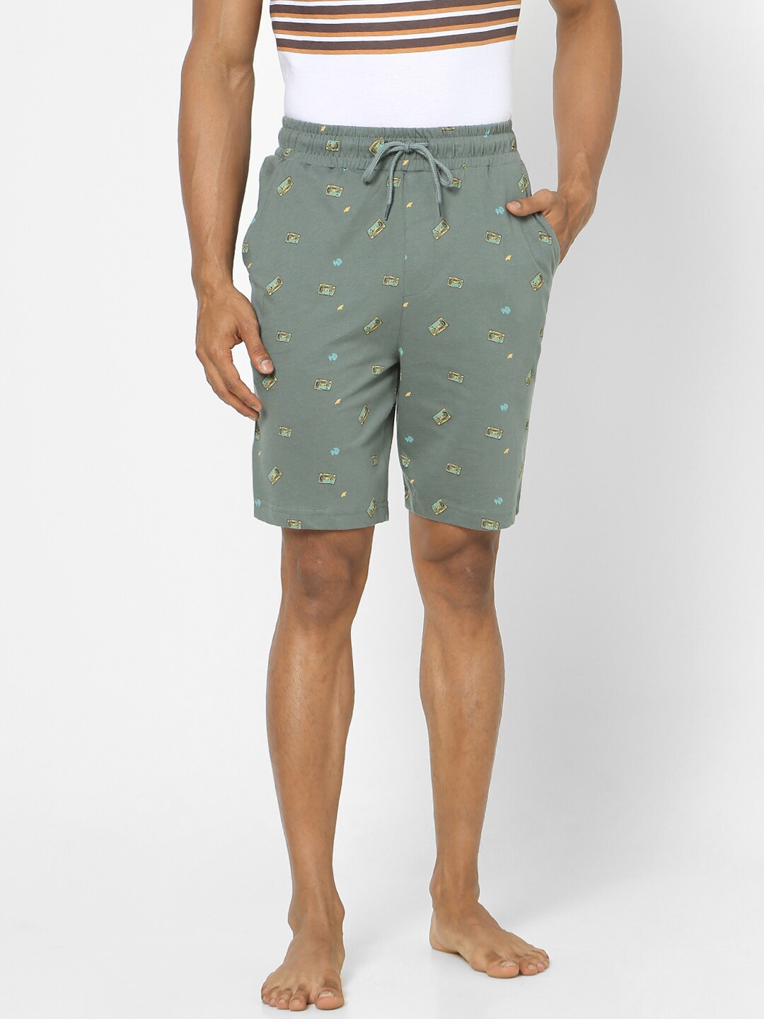 

Ajile by Pantaloons Men Grey & Blue Printed Cotton Lounge Shorts
