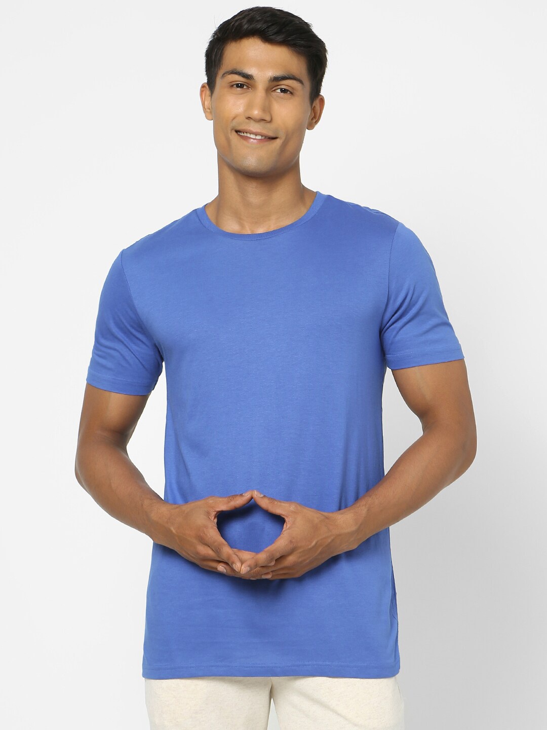 

Ajile by Pantaloons Men Blue SolidLounge Tshirt