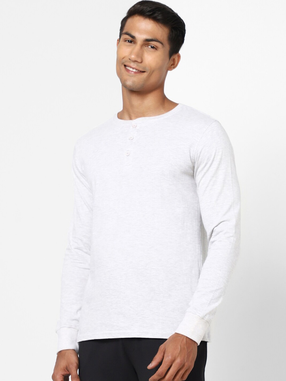 

Ajile by Pantaloons Men Off White Solid Cotton Lounge Tshirt