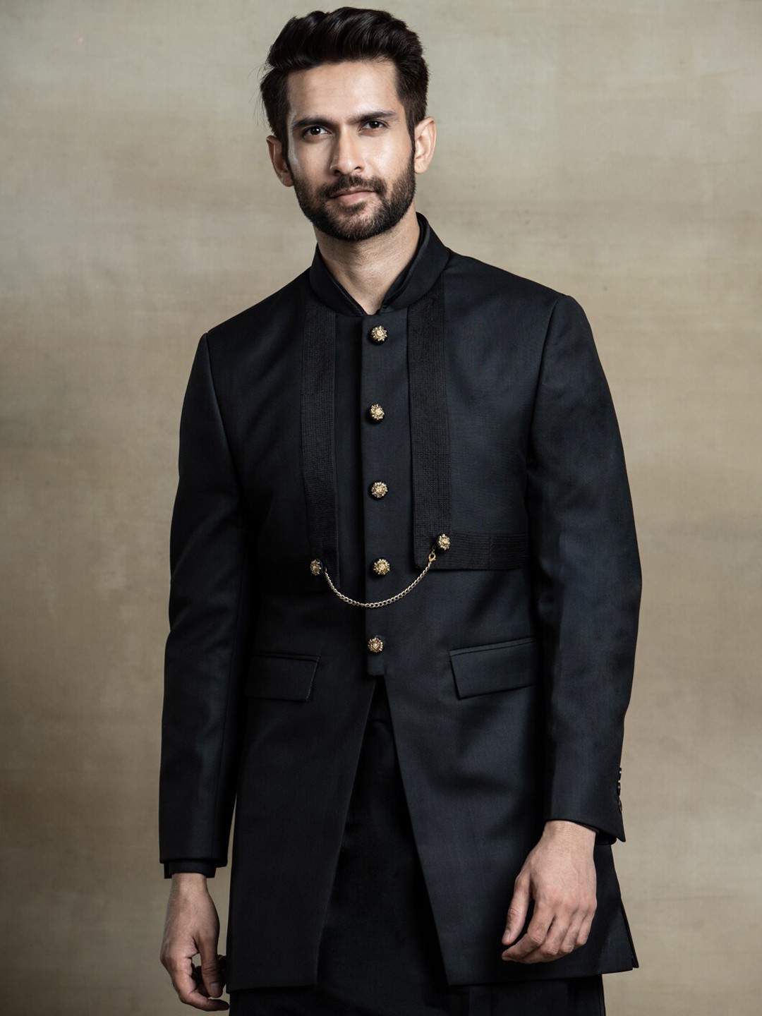 

Tasva Men Black Solid Sherwani Set