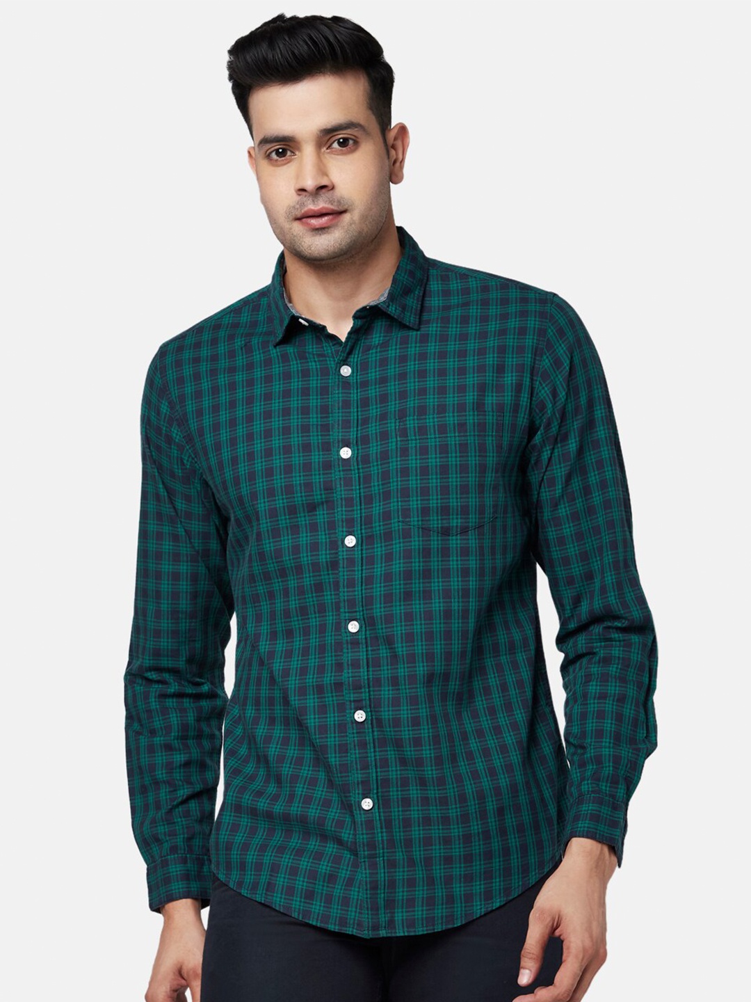

BYFORD by Pantaloons Men Green & Navy Blue Checked Cotton Casual Shirt