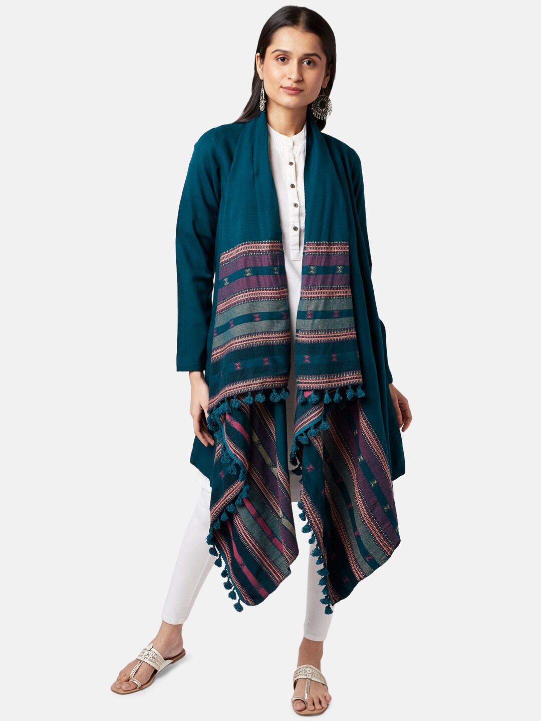 

RANGMANCH BY PANTALOONS Women Teal & Beige Printed Longline Acrylic Shrug