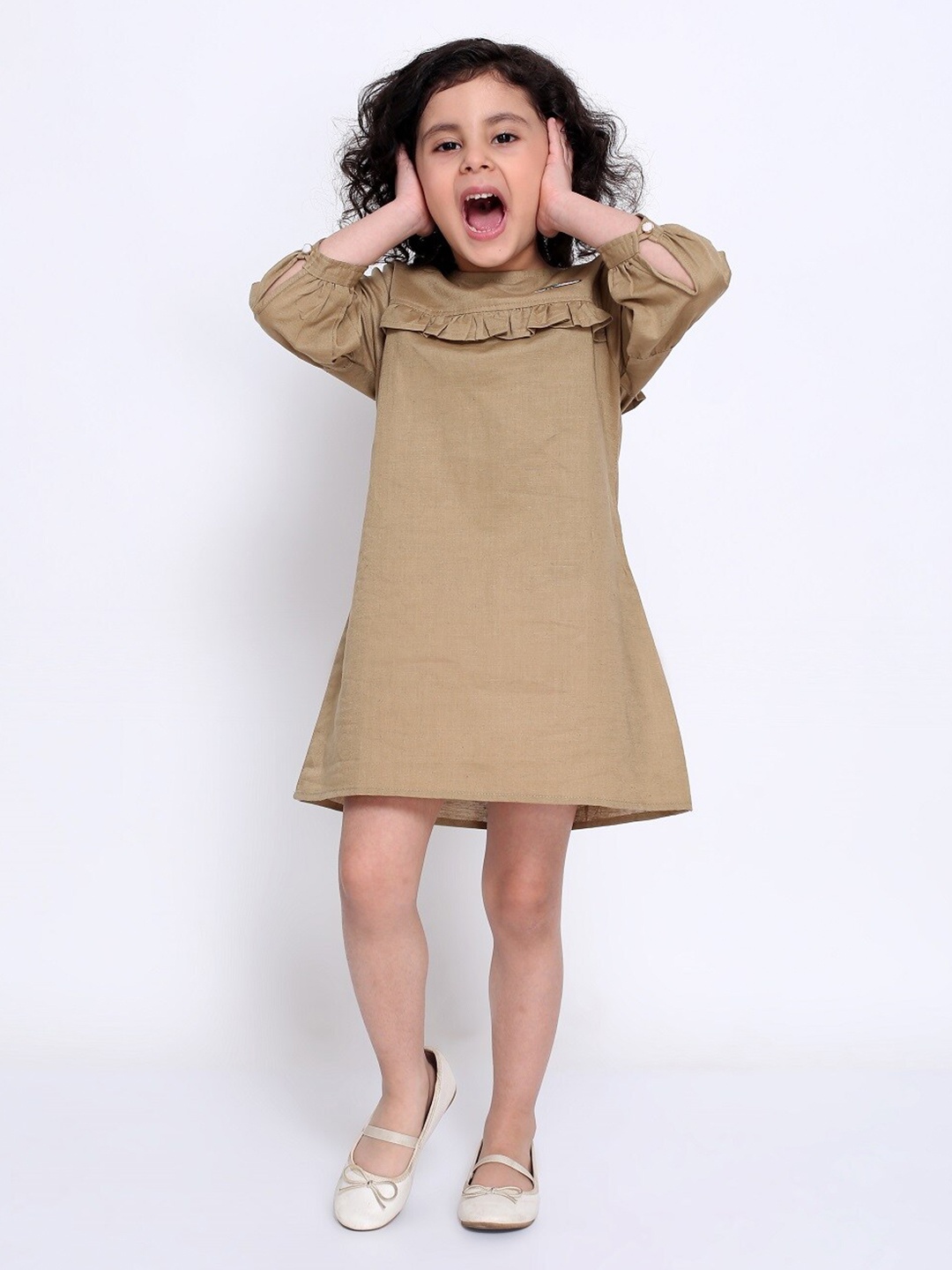 

Biglilpeople Girls Beige Solid Dress