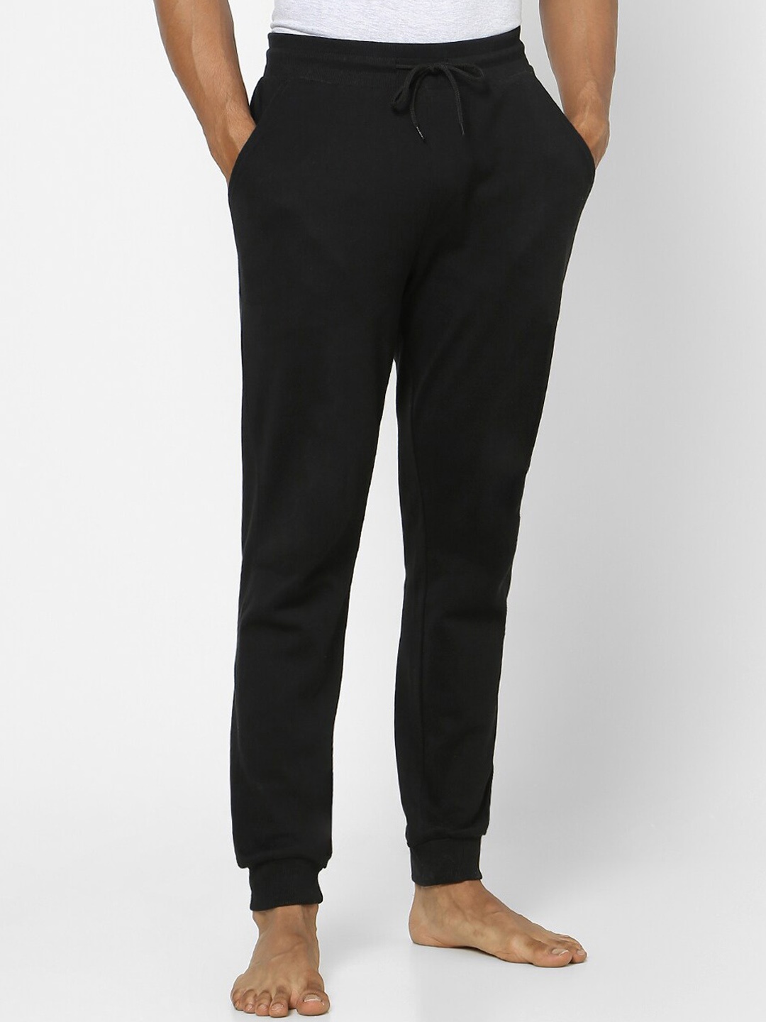 

Ajile by Pantaloons Men Black Solid Cotton Slim-fit Joggers