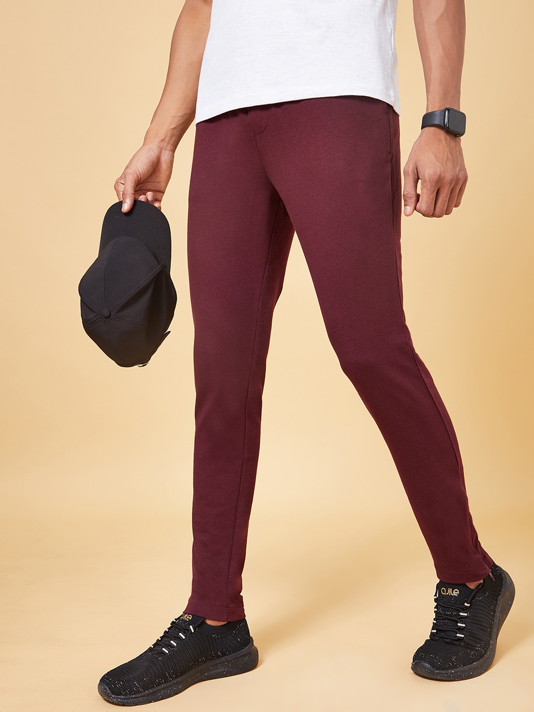

Ajile by Pantaloons Men Maroon Solid Slim-fit Track Pants