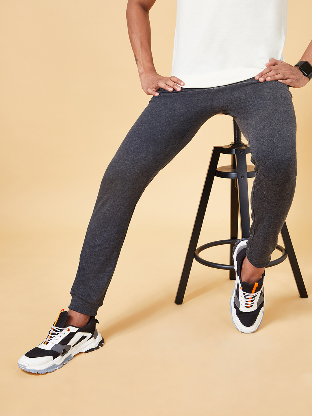 

Ajile by Pantaloons Men Black Solid Slim-Fit Joggers