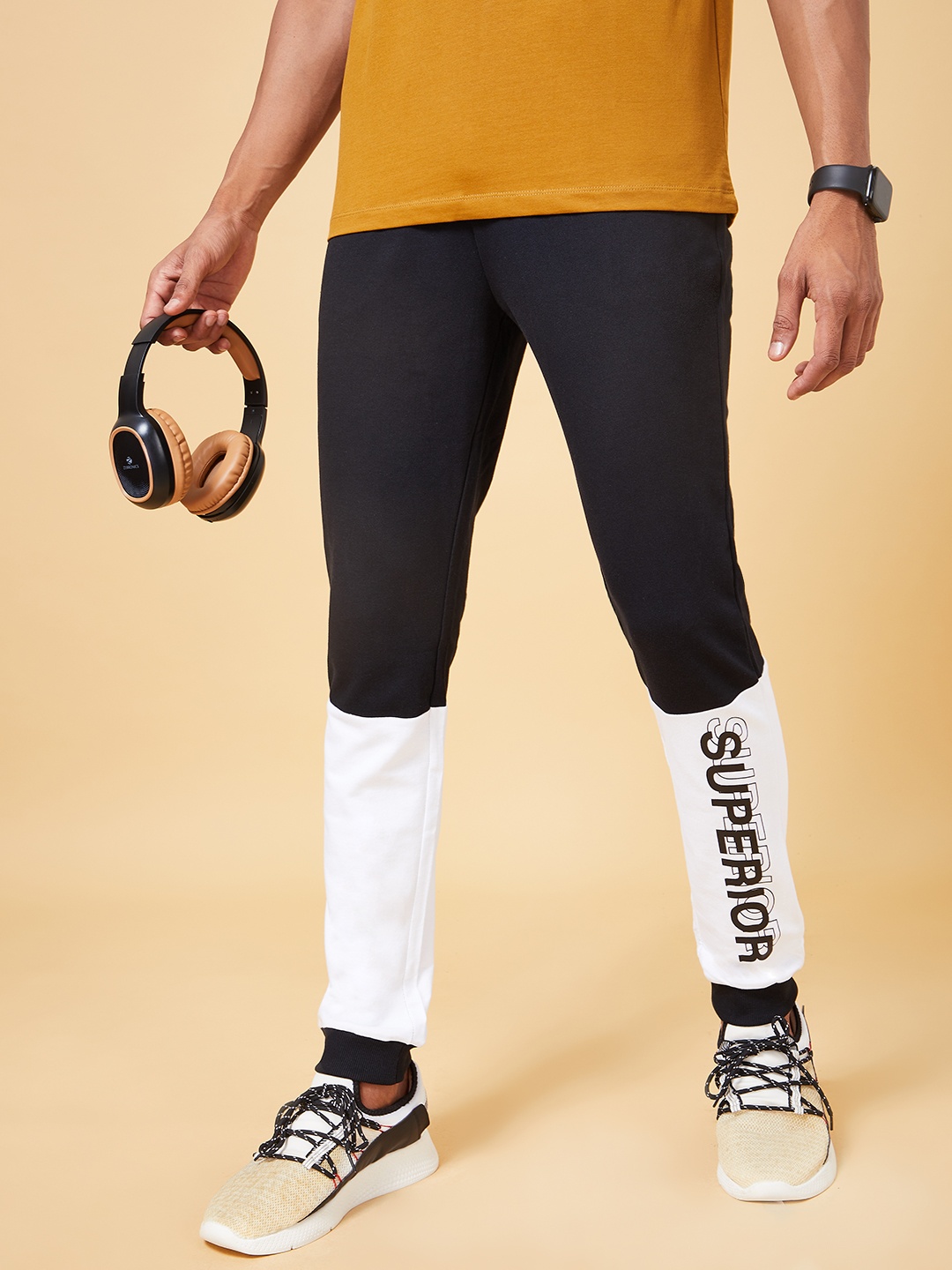 

Ajile by Pantaloons Men Black Colourblocked Slim-Fit Joggers