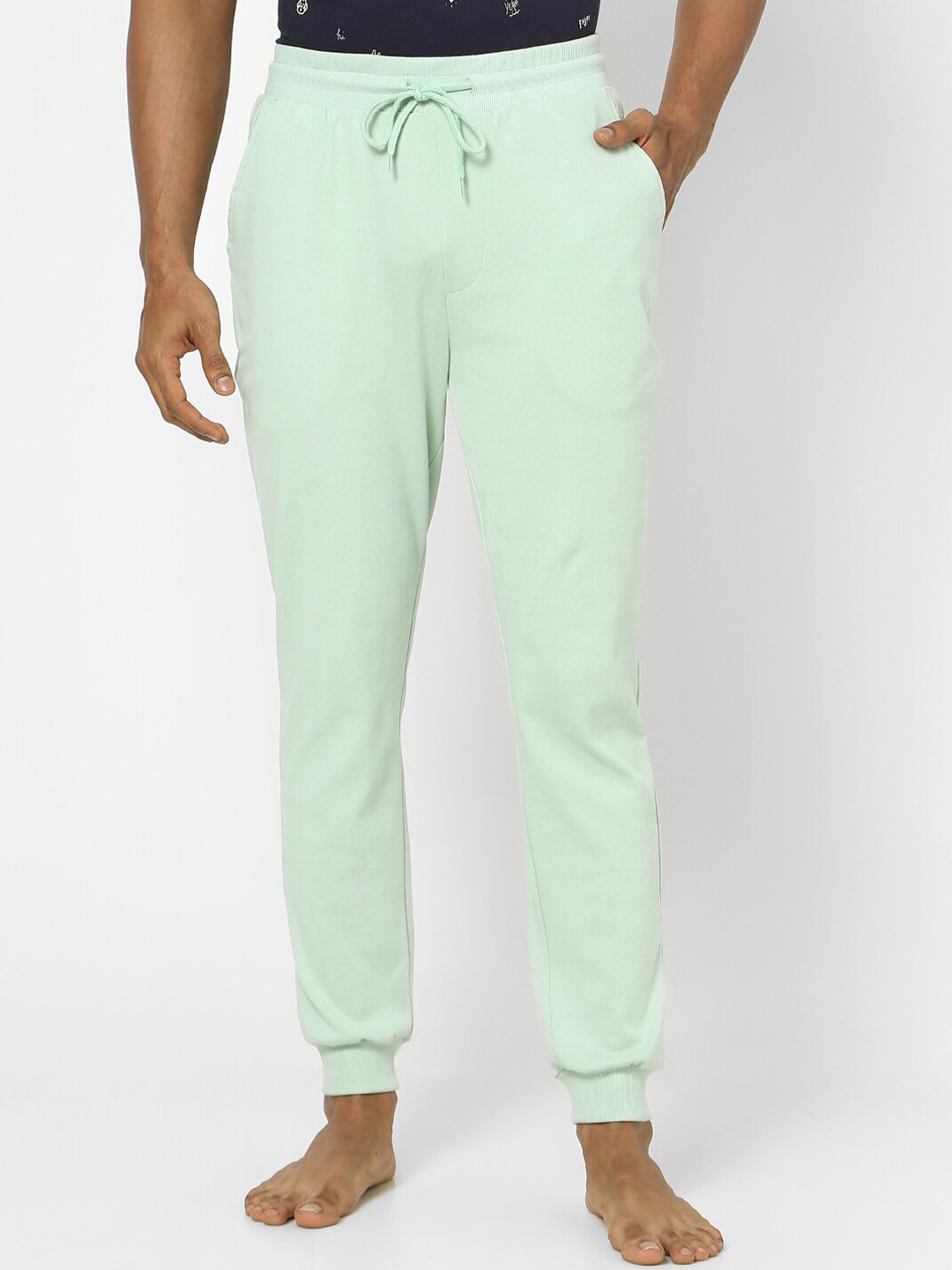 

Ajile by Pantaloons Men Green Solid Cotton Joggers