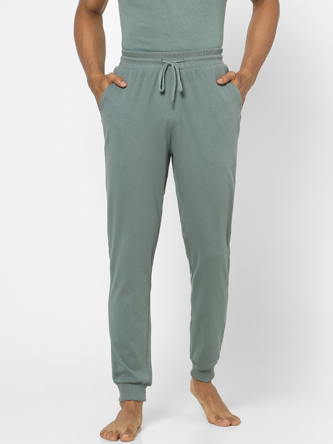

Ajile by Pantaloons Men Green Solid Slim-Fit Cotton Joggers