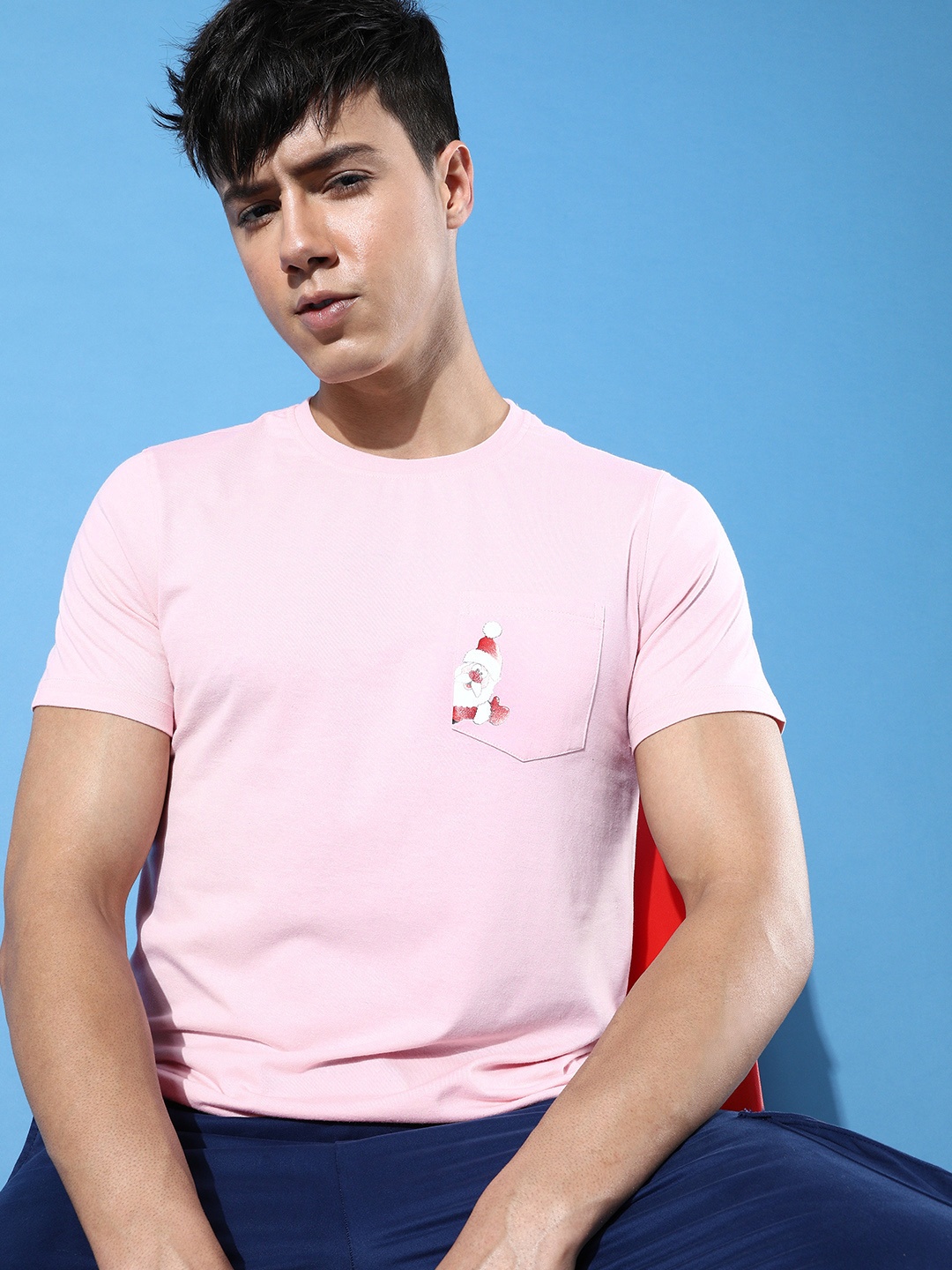 

Mast & Harbour Men Soft Pink Ho Ho Holiday Round Neck T-shirt