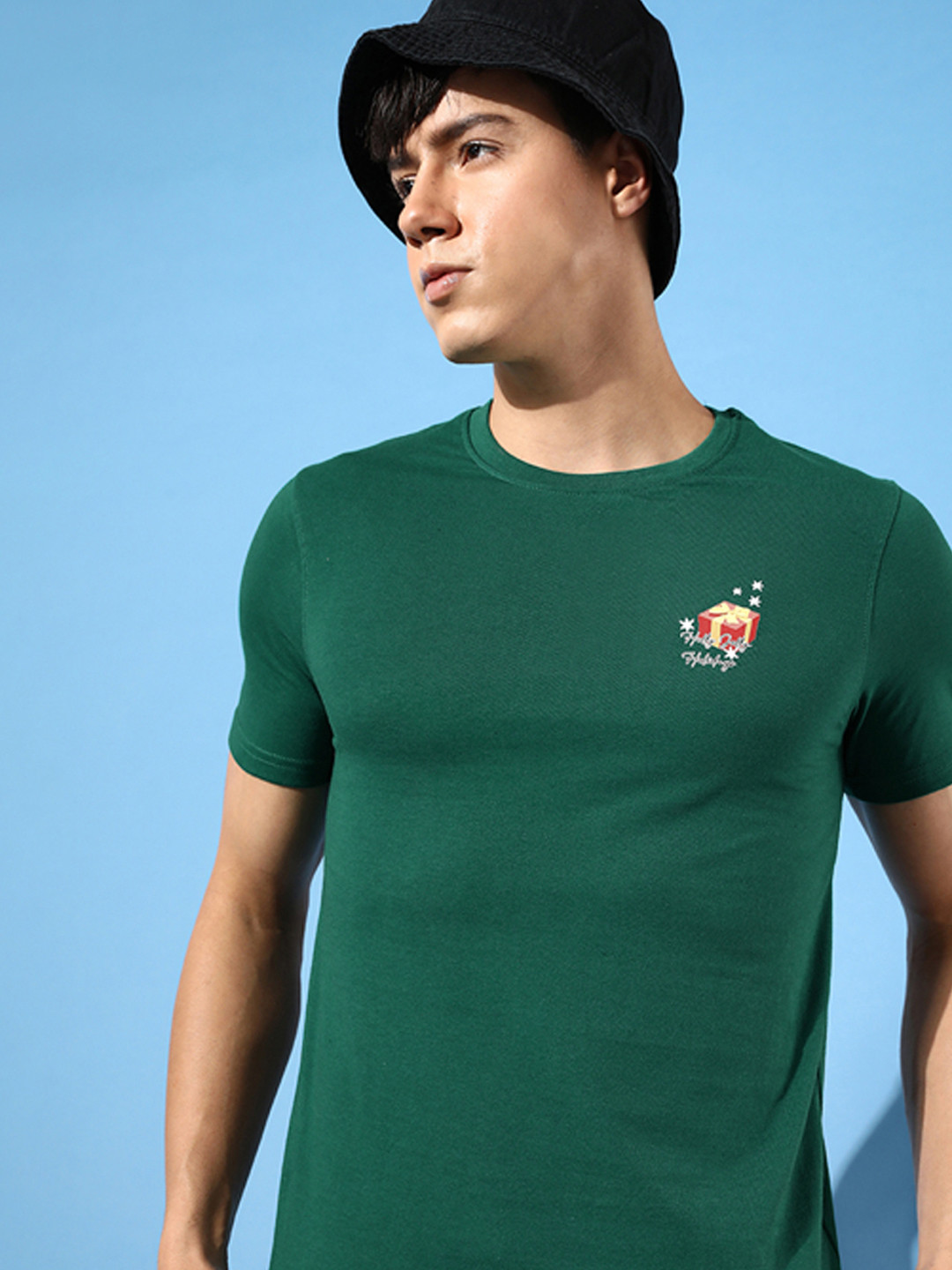 

Mast & Harbour Men Verdant Green Ho Ho Holiday Round Neck T-shirt