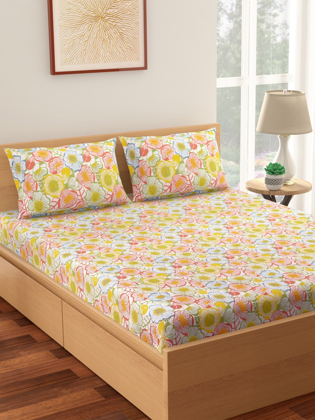 

Living scapes by Pantaloons Coral & Green Floral King Bedsheet with 2 Pillow Covers