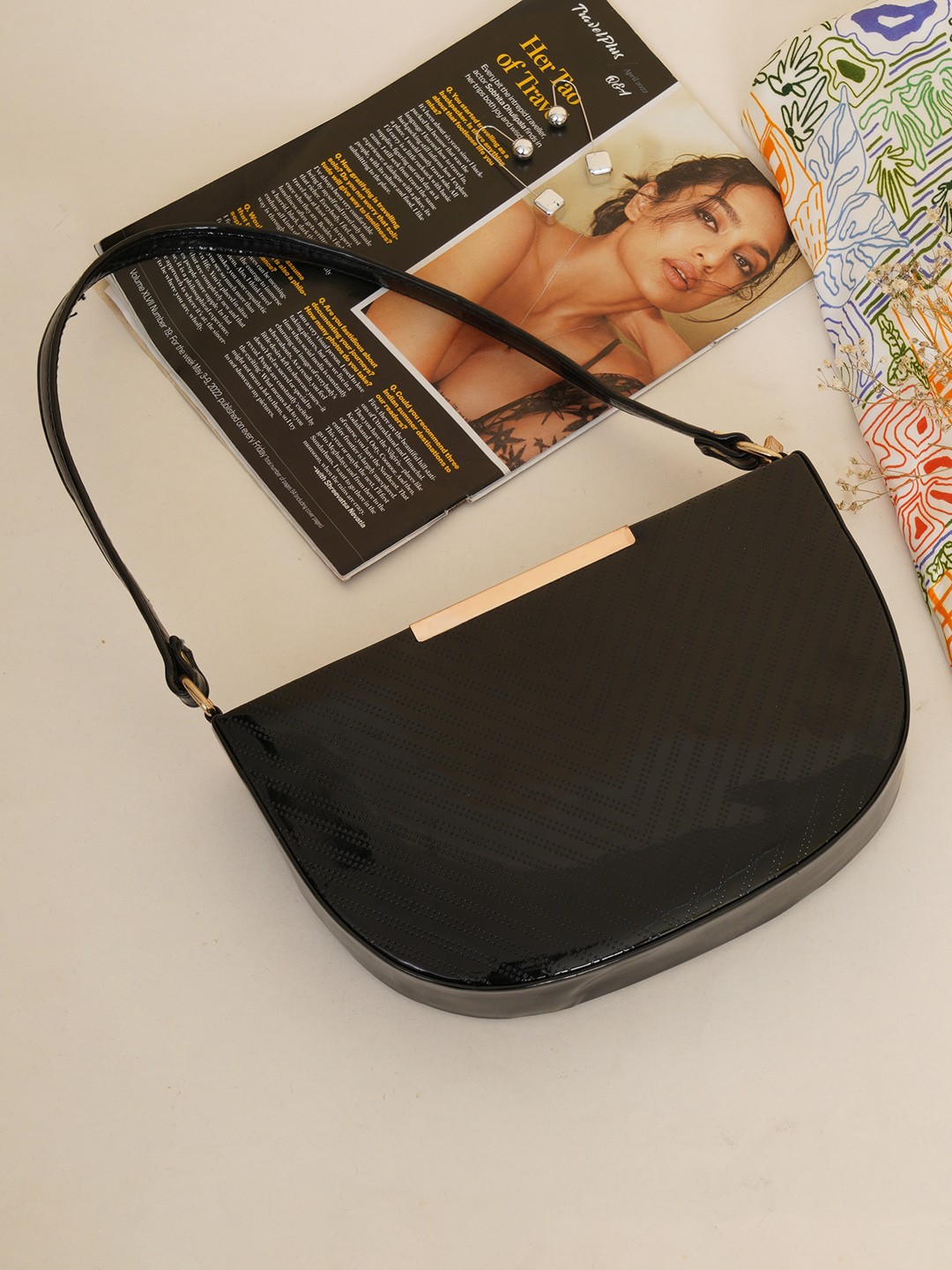 

FABBHUE Black Textured PU Half Moon Shoulder Bag