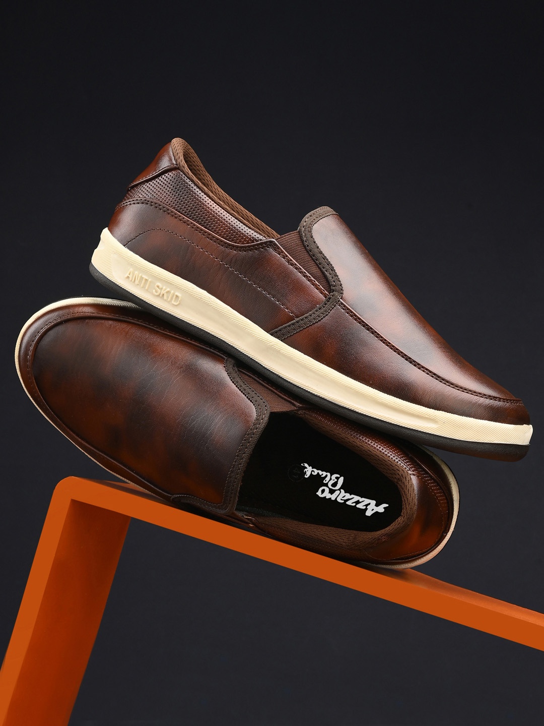 

Azzaro Black Men Brown Textured Lightweight Slip-On Sneakers