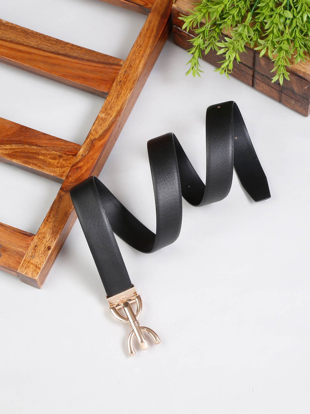 

MUTAQINOTI Men Black Leather Belt