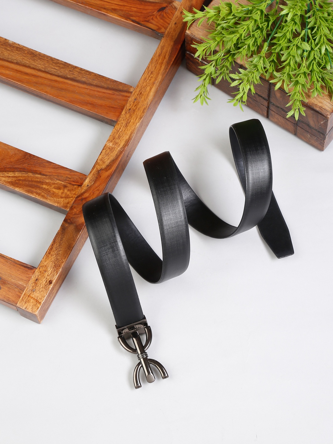 

MUTAQINOTI Men Black Leather Belt