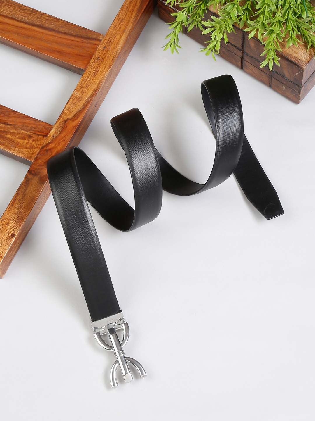 

MUTAQINOTI Men Black Leather Belt