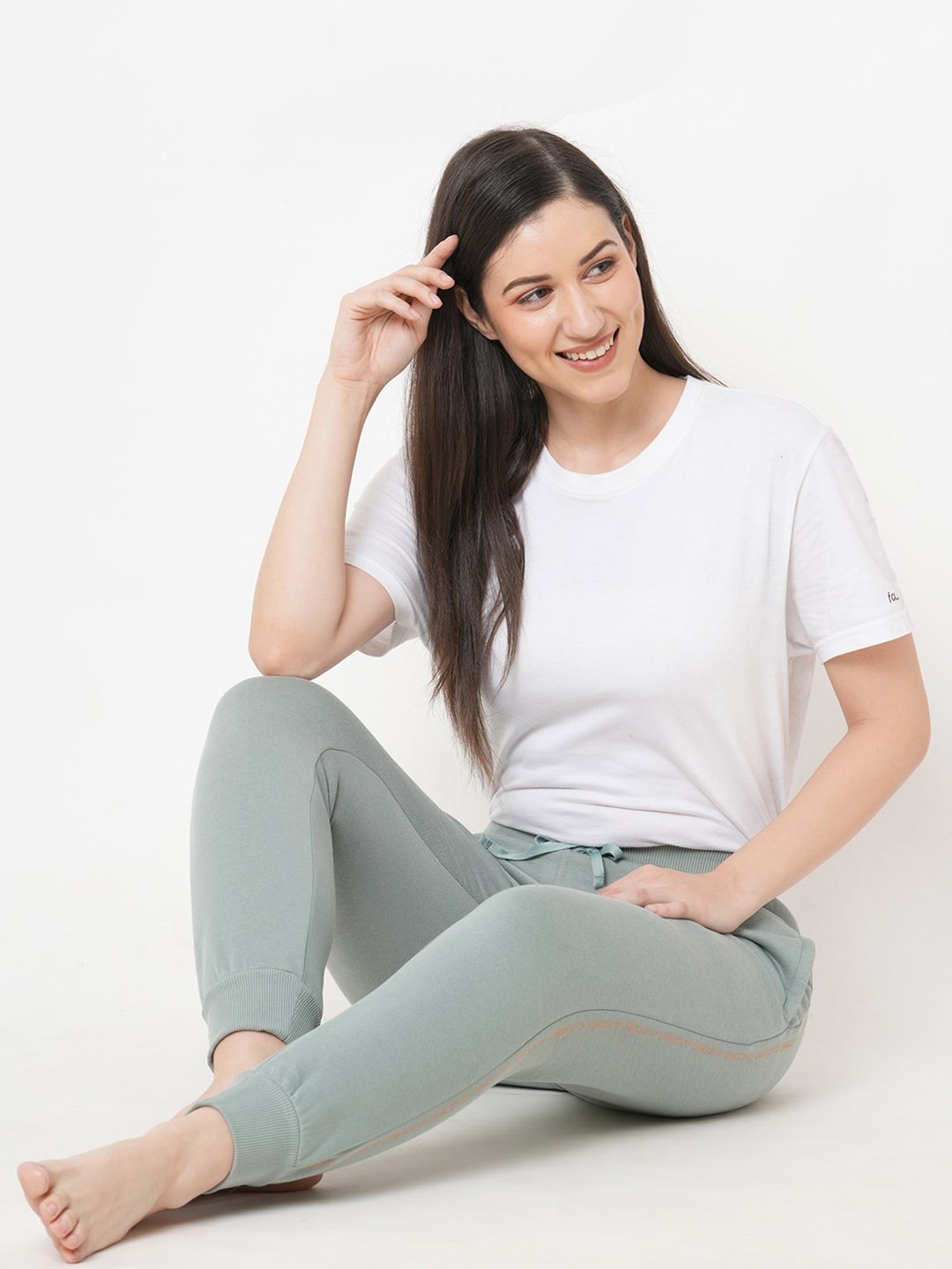 

Sweet Dreams Women Green Solid Cotton Joggers