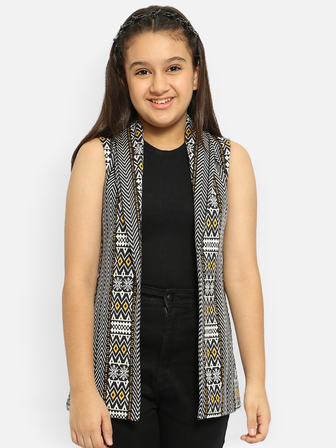 

Natilene Girls White & Black Sleeveless Pure Cotton Shrug