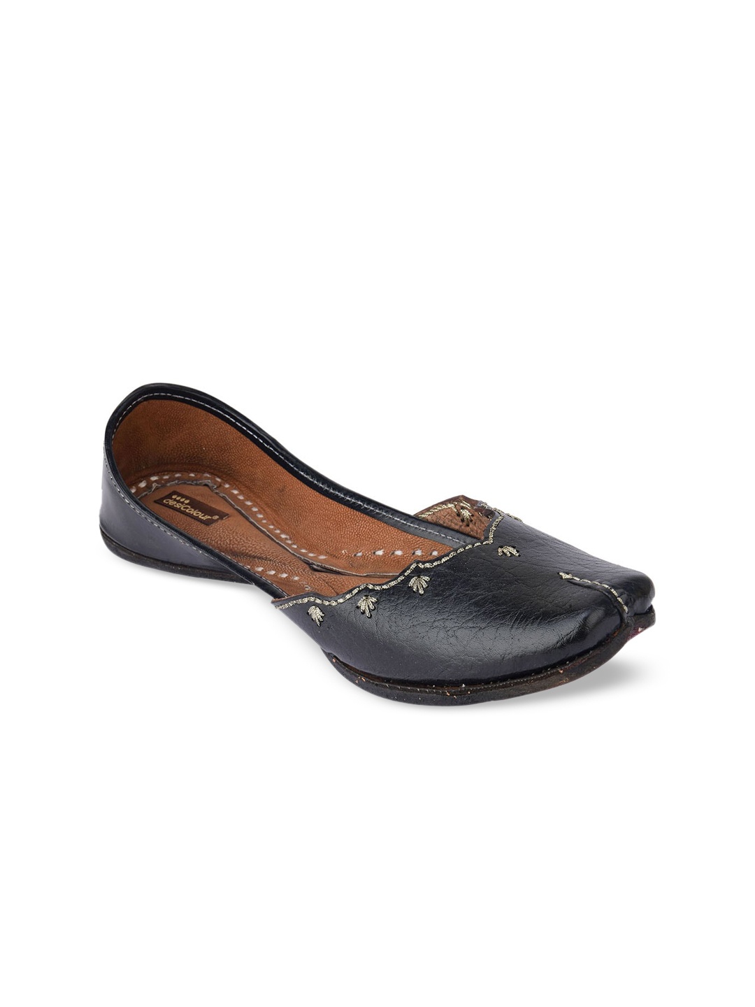 

DESI COLOUR Women Black Ethnic Mojaris Flats