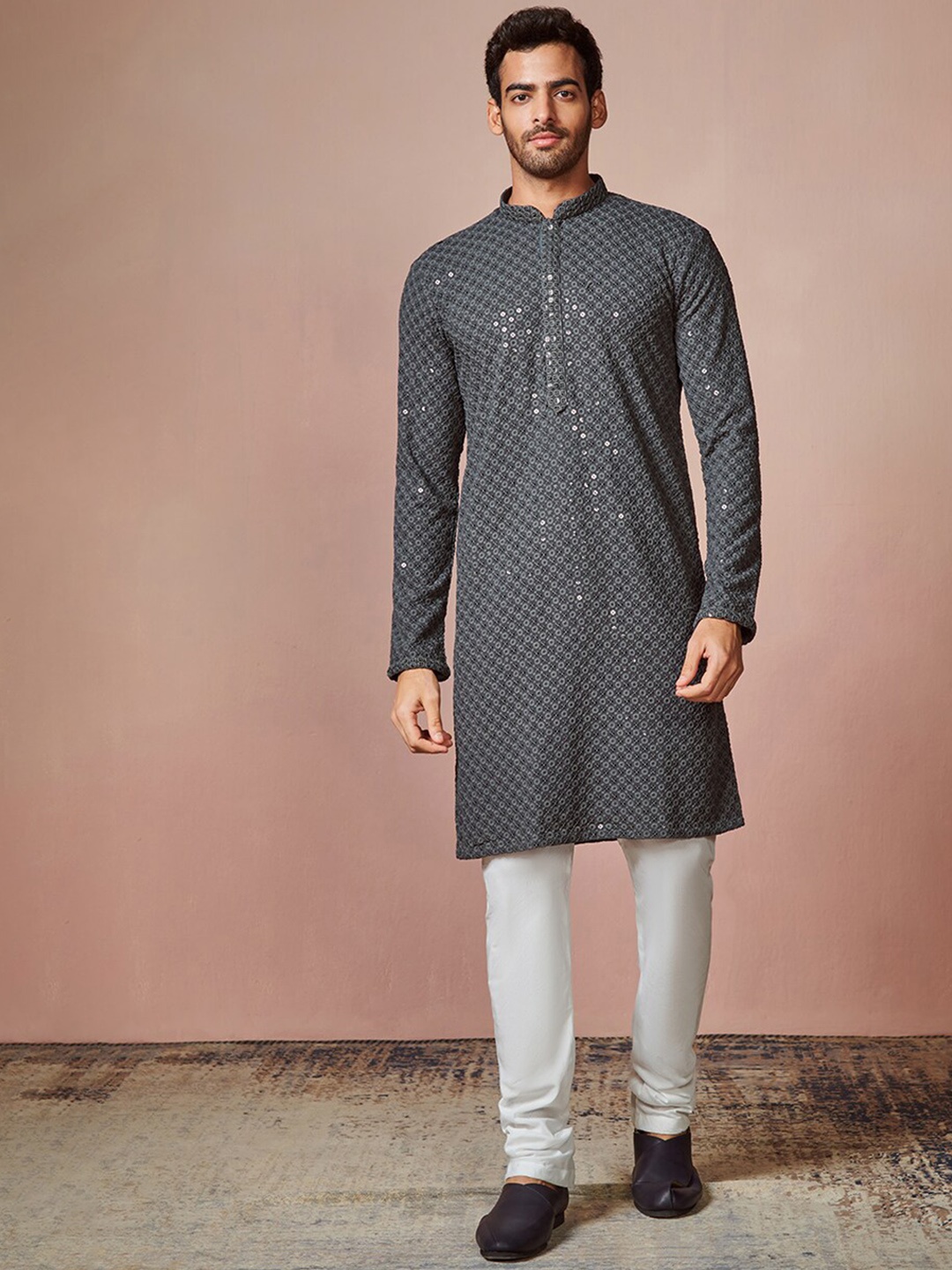

Manyavar Men Grey Embroidered Mirror Work Kurta with Pyjamas
