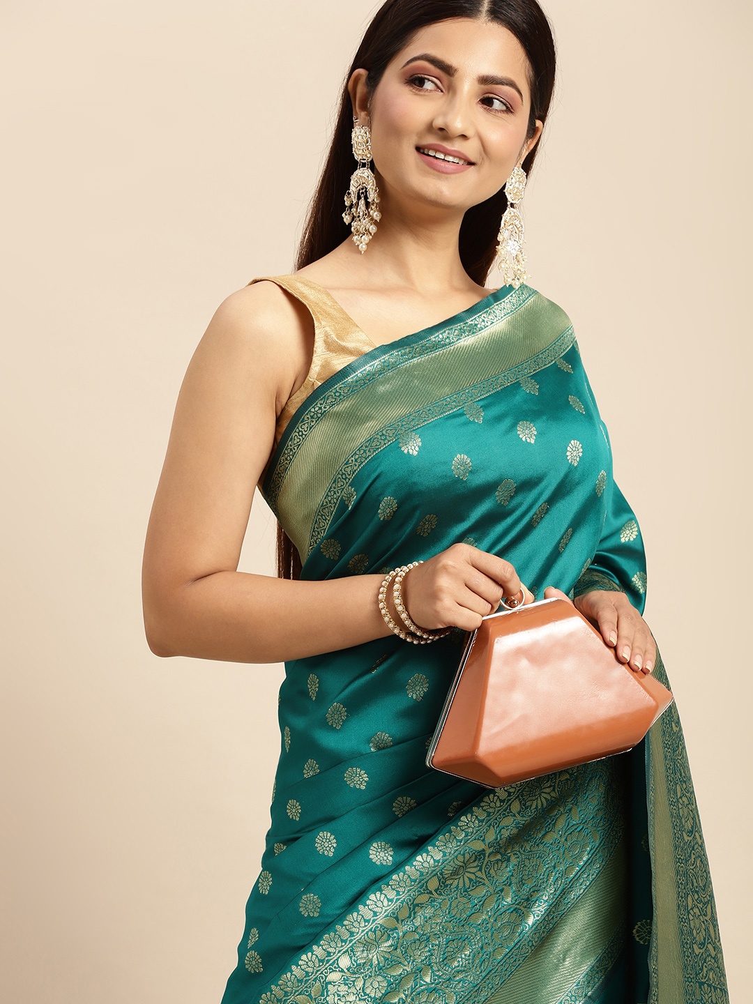 

MOHEY Green & Gold-Toned Ethnic Motifs Woven Design Art Silk Saree