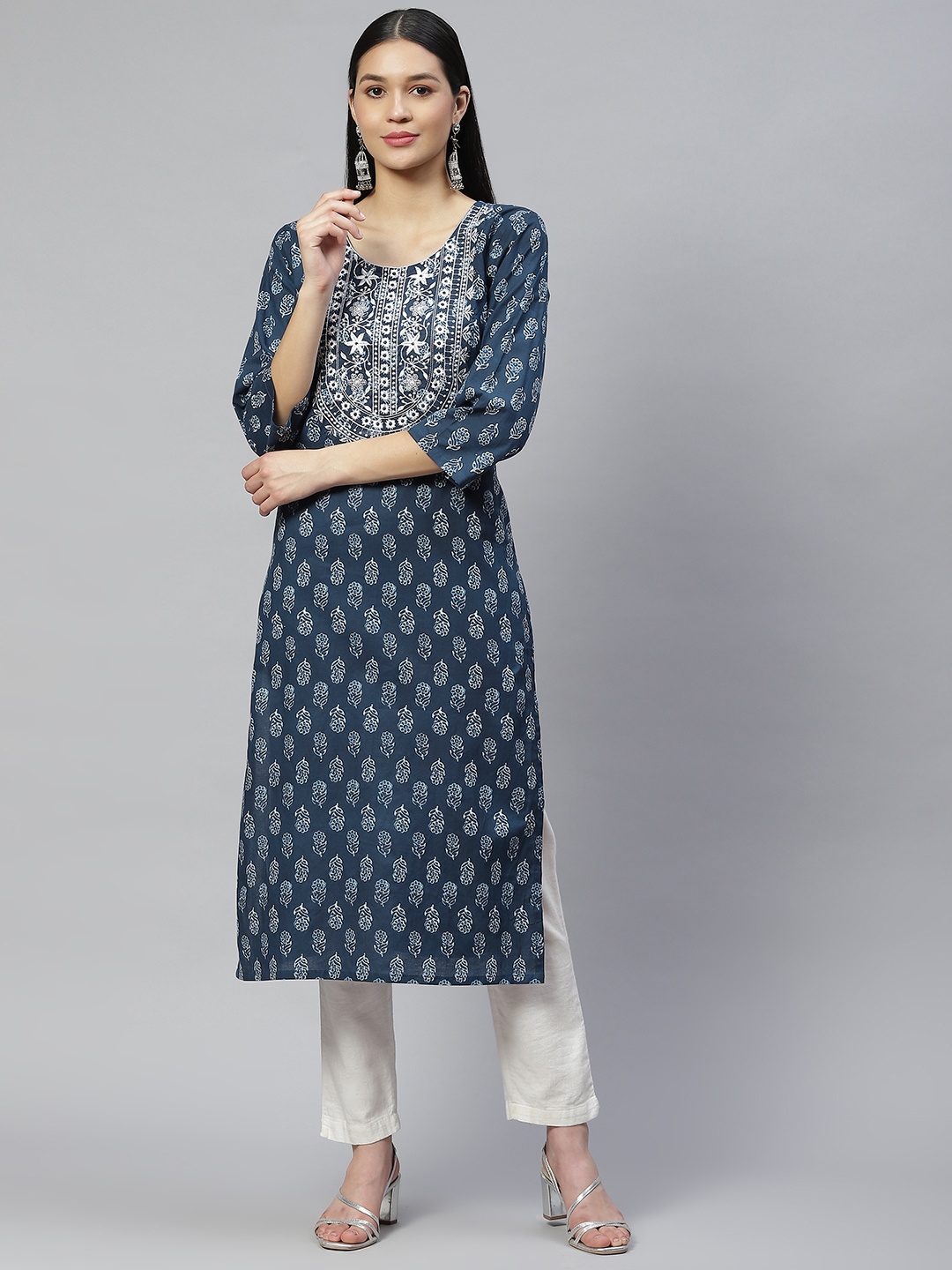

Wabii Women Navy Blue Ethnic Motifs Embroidered Kurta