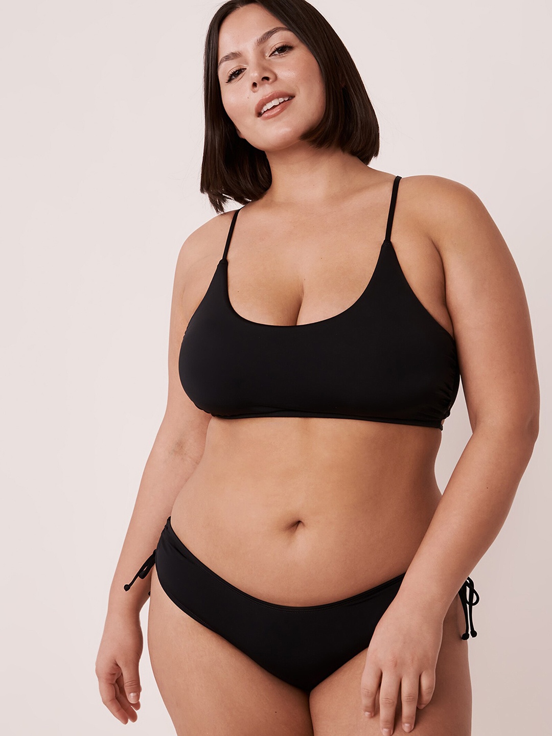 

La Vie en Rose Women Plus Size Black Solid Low-Rise Bikini Swim Bottoms