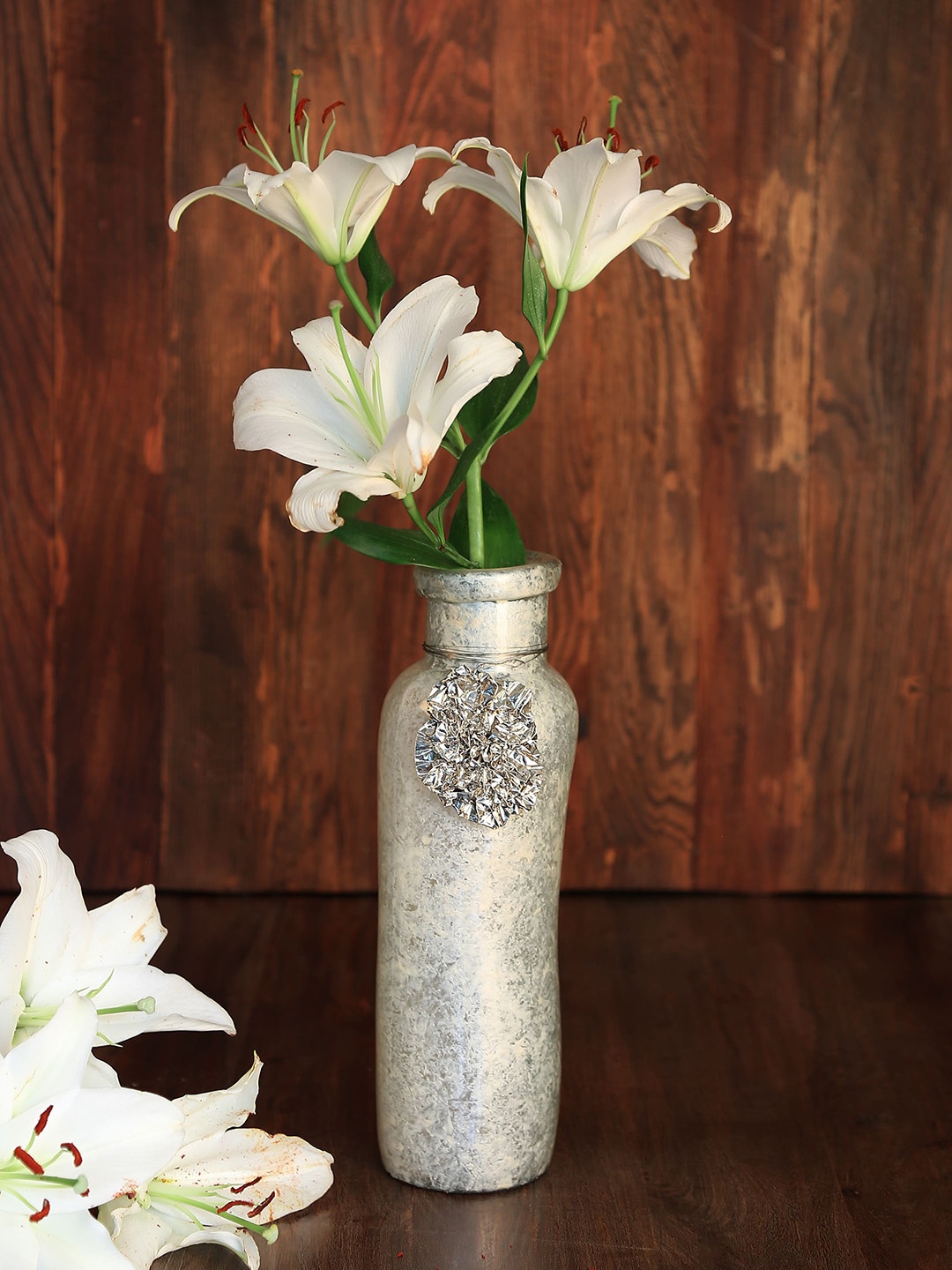 

Amoliconcepts Off White Textured Glass Cylindrical Vase