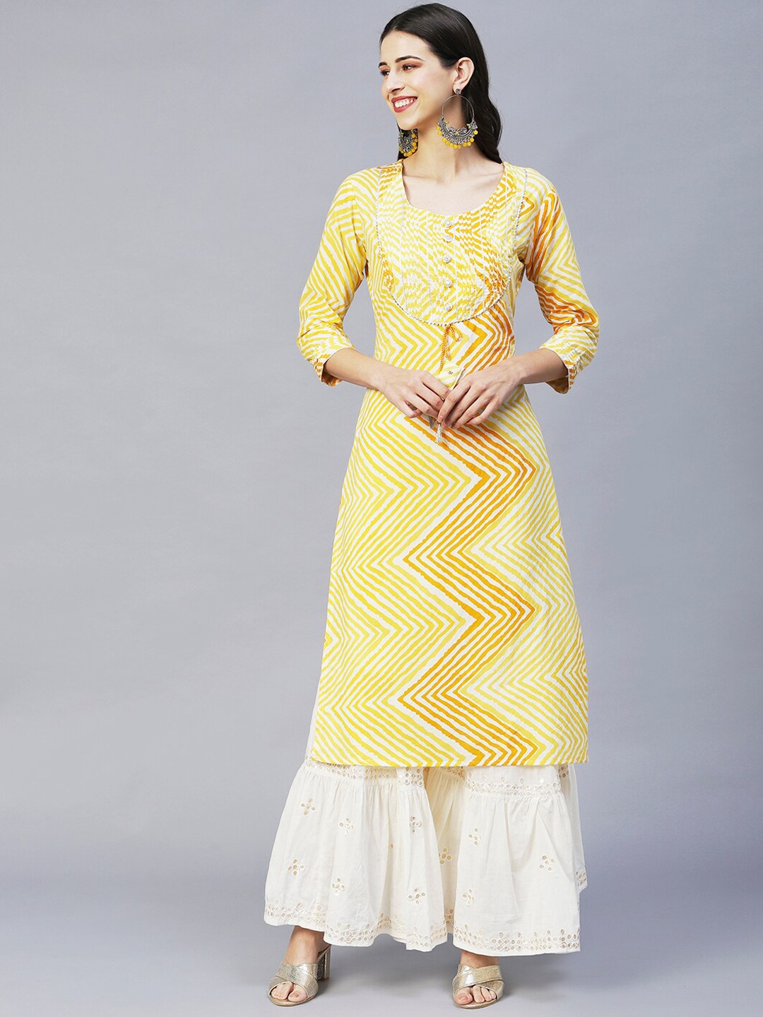 

FASHOR Women Yellow & Orange Cotton Geometric Striped Kurta