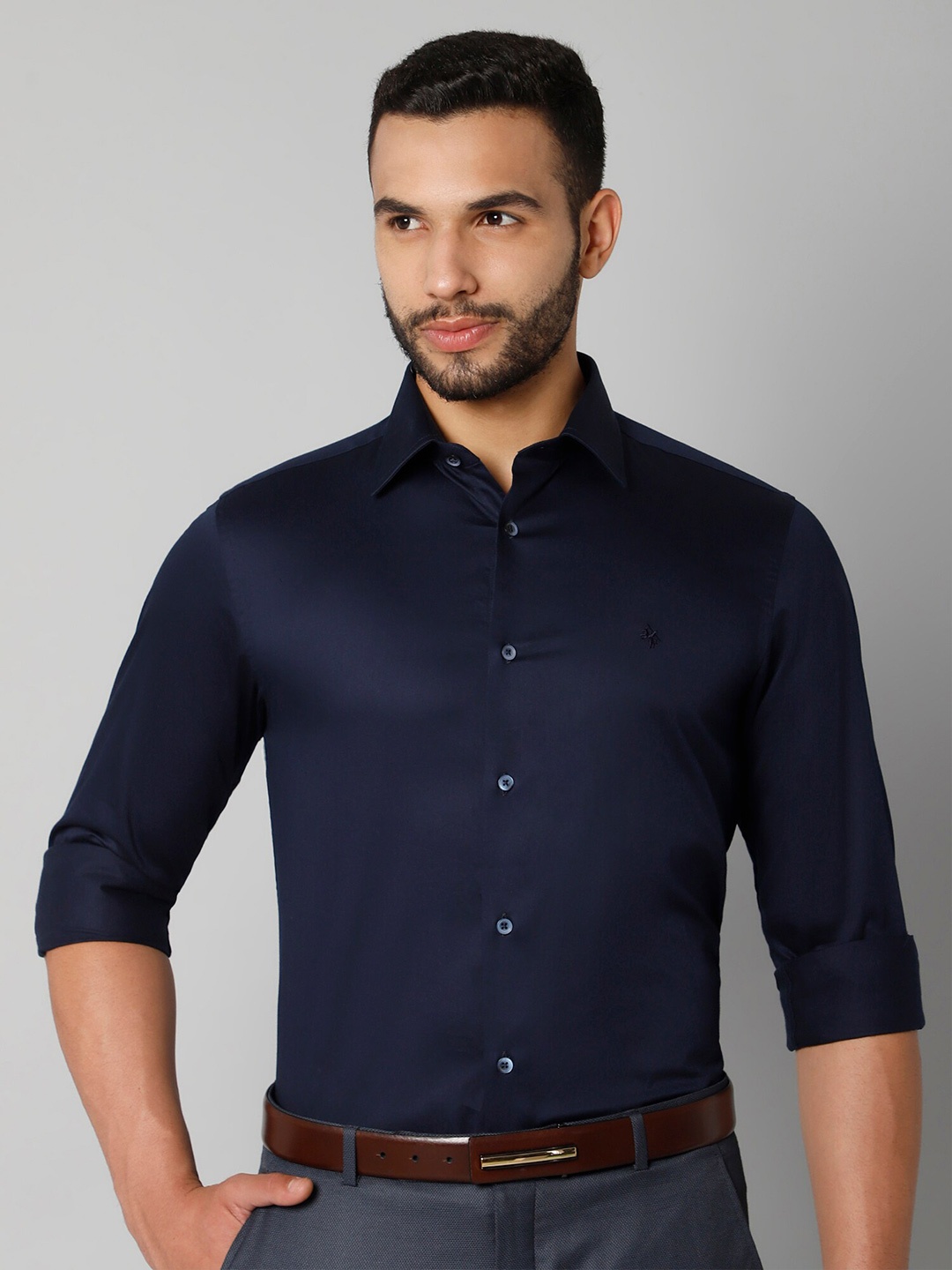 

Cantabil Men Navy Blue Cotton Formal Shirt