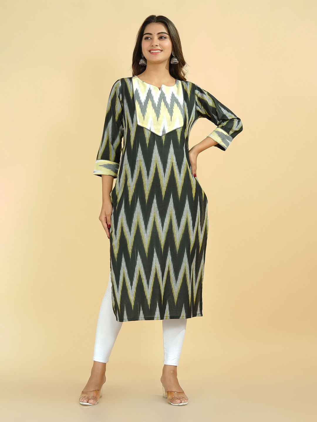 

Tetalee Women Grey Geometric Ikat Printed Handloom Kurta