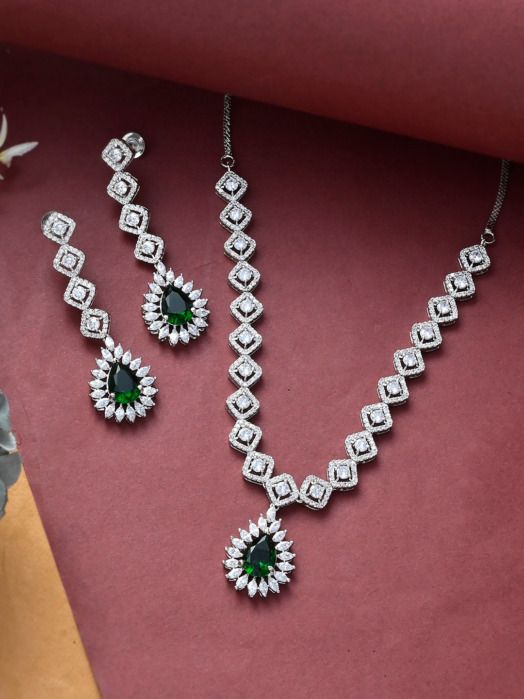 

Voylla Silver Plated Green & White Cubic Zirconia Studded Teardrop Jewellery Set