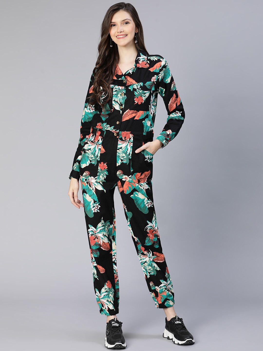 

Oxolloxo Women Black & Green Printed Basic Jumpsuit