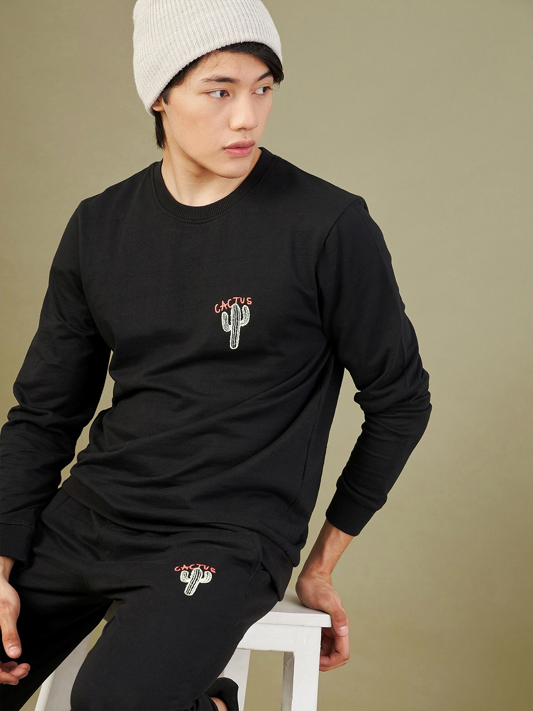 

MASCLN SASSAFRAS Men Black Solid Sweatshirt