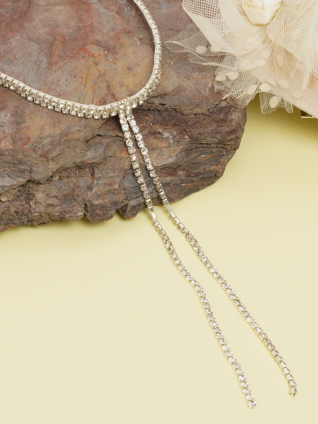 

DIVA WALK EXCLUSIVE Silver-Toned Brass Silver-Plated Handcrafted Necklace