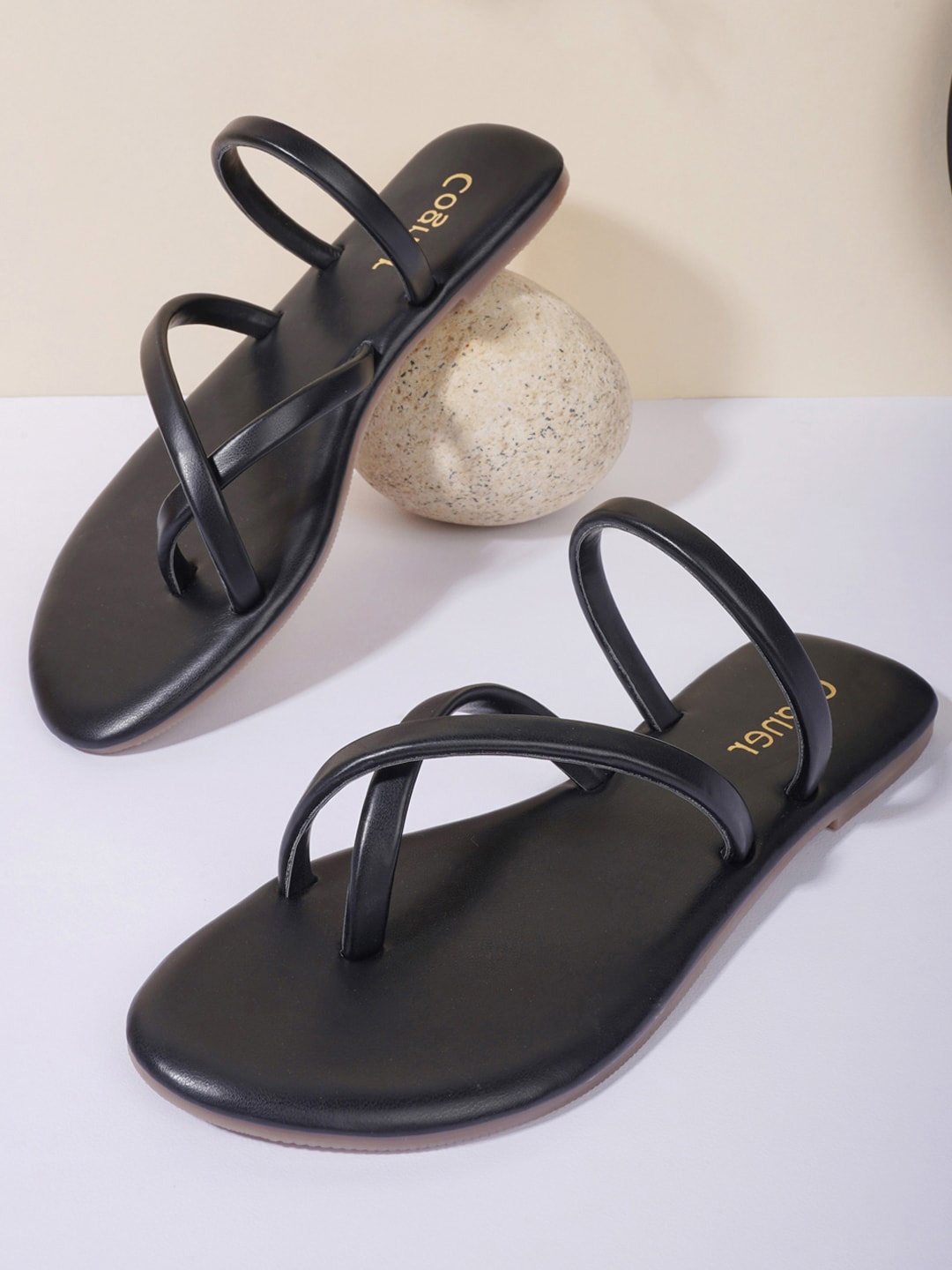 

Cogner Women Black Solid Synthetic One Toe Flats