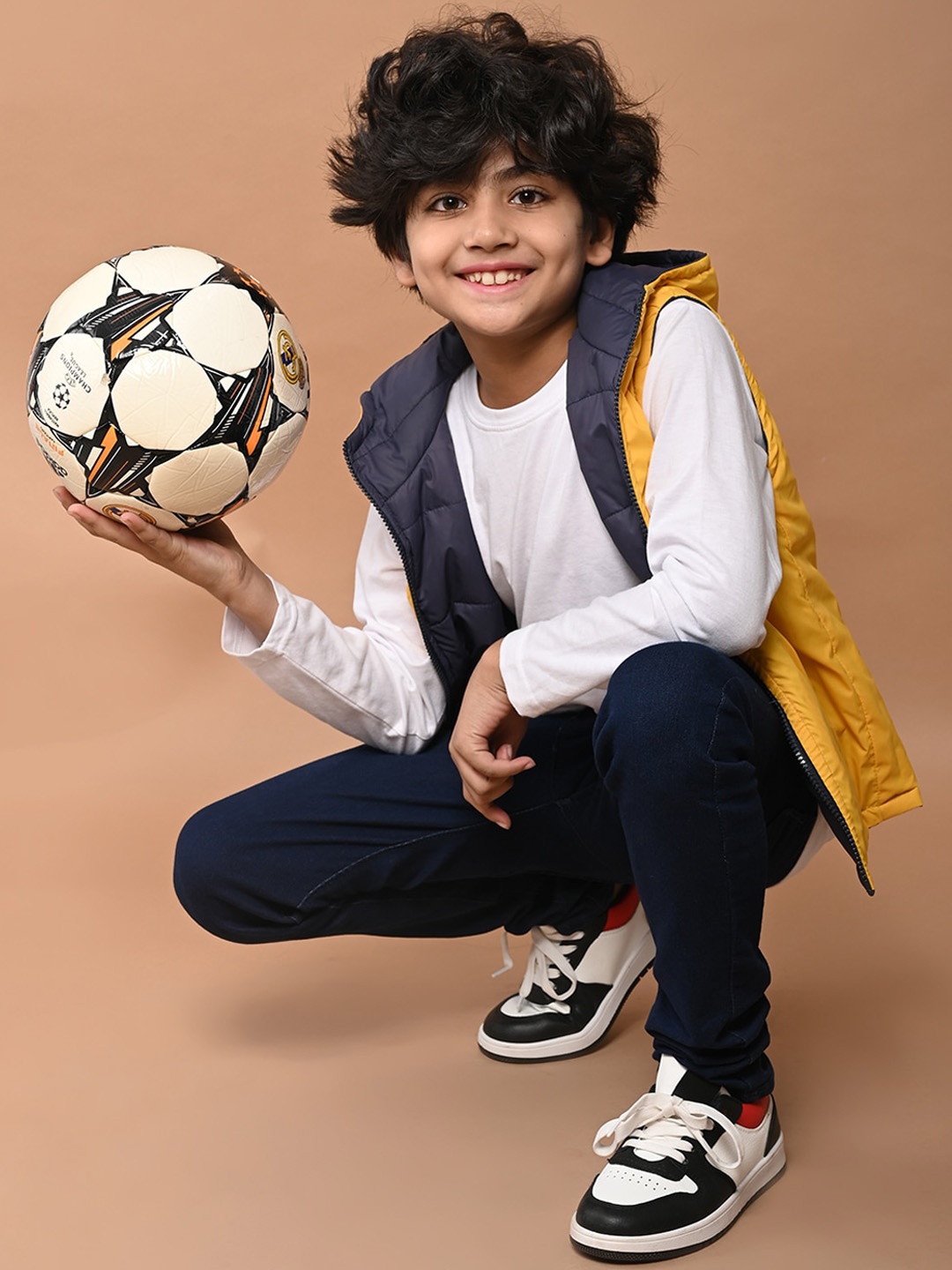 

LilPicks Boys Navy Blue Yellow Lightweight Puffer Jacket