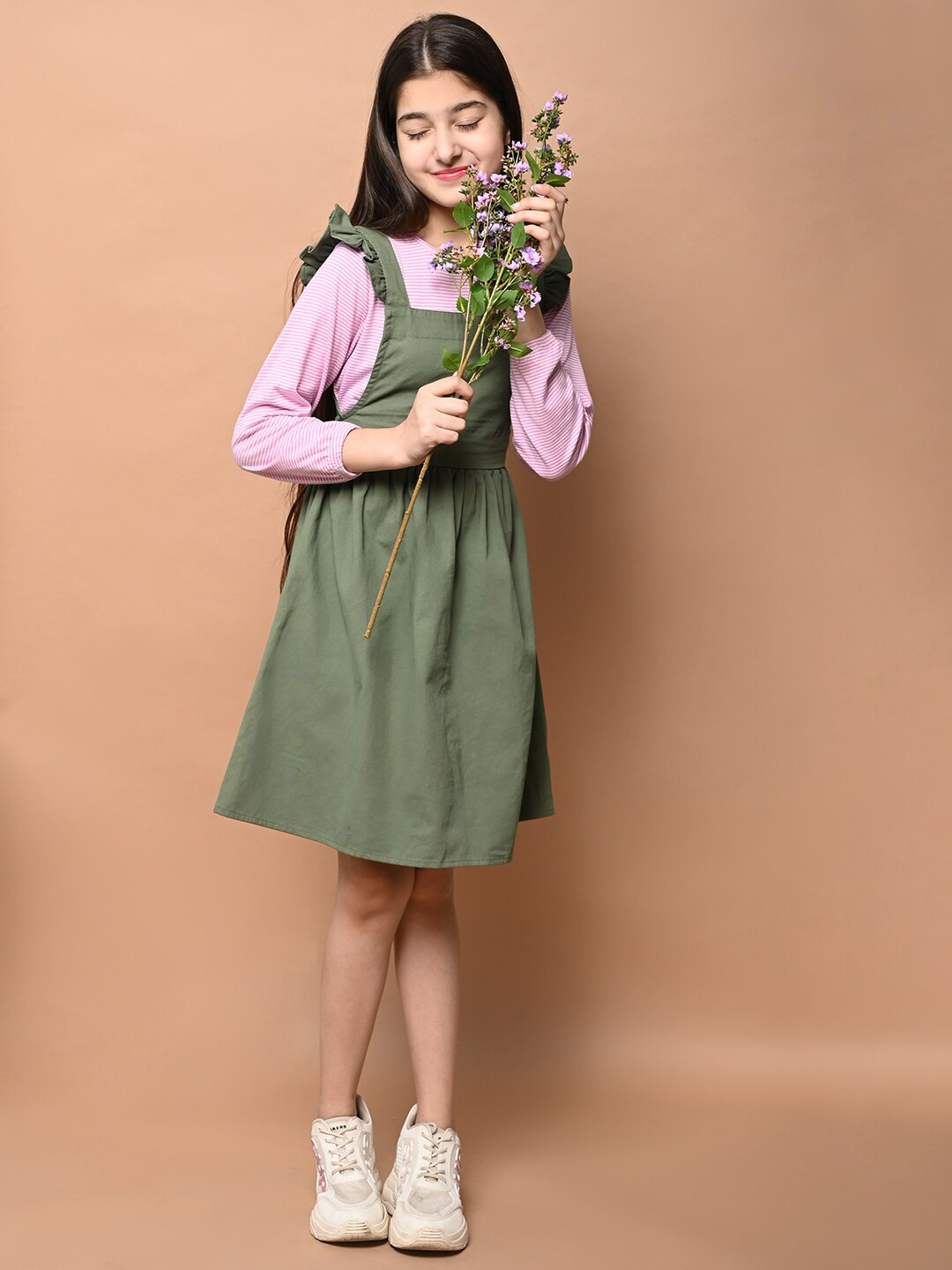 

LilPicks Green Drop-Waist Dress With T-Shirt