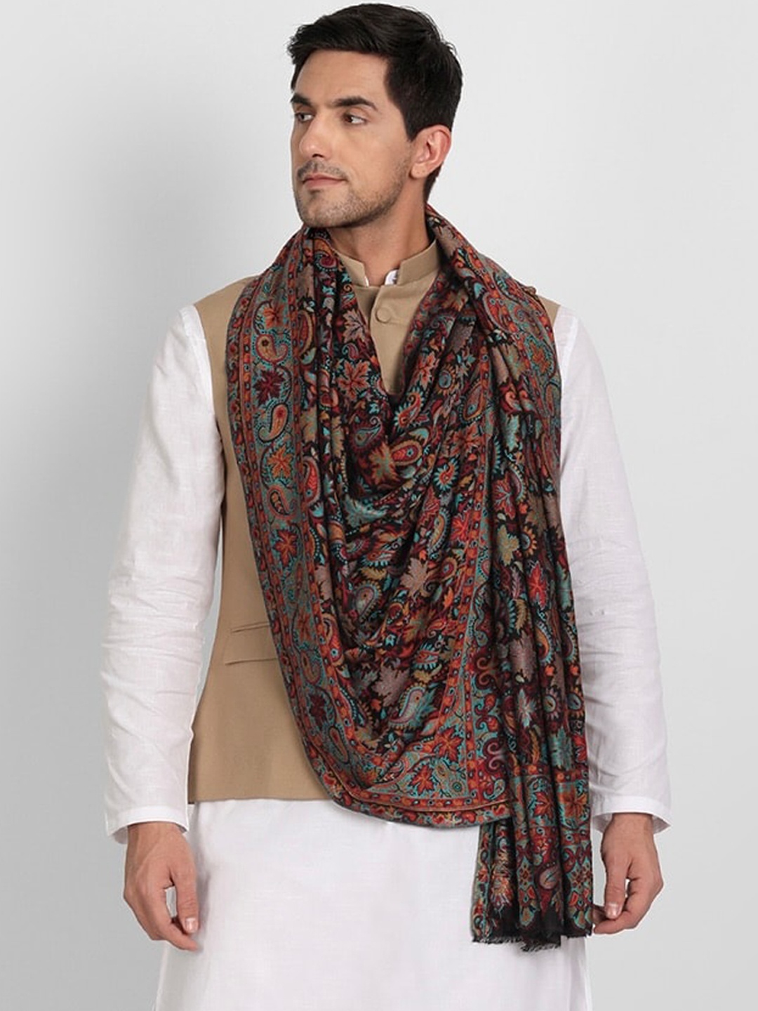 

Zamour Men Black Woven Design Shawl