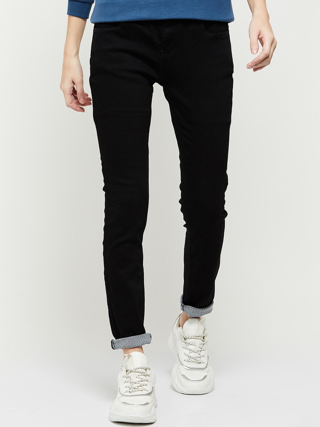 

max Women Black Jeans