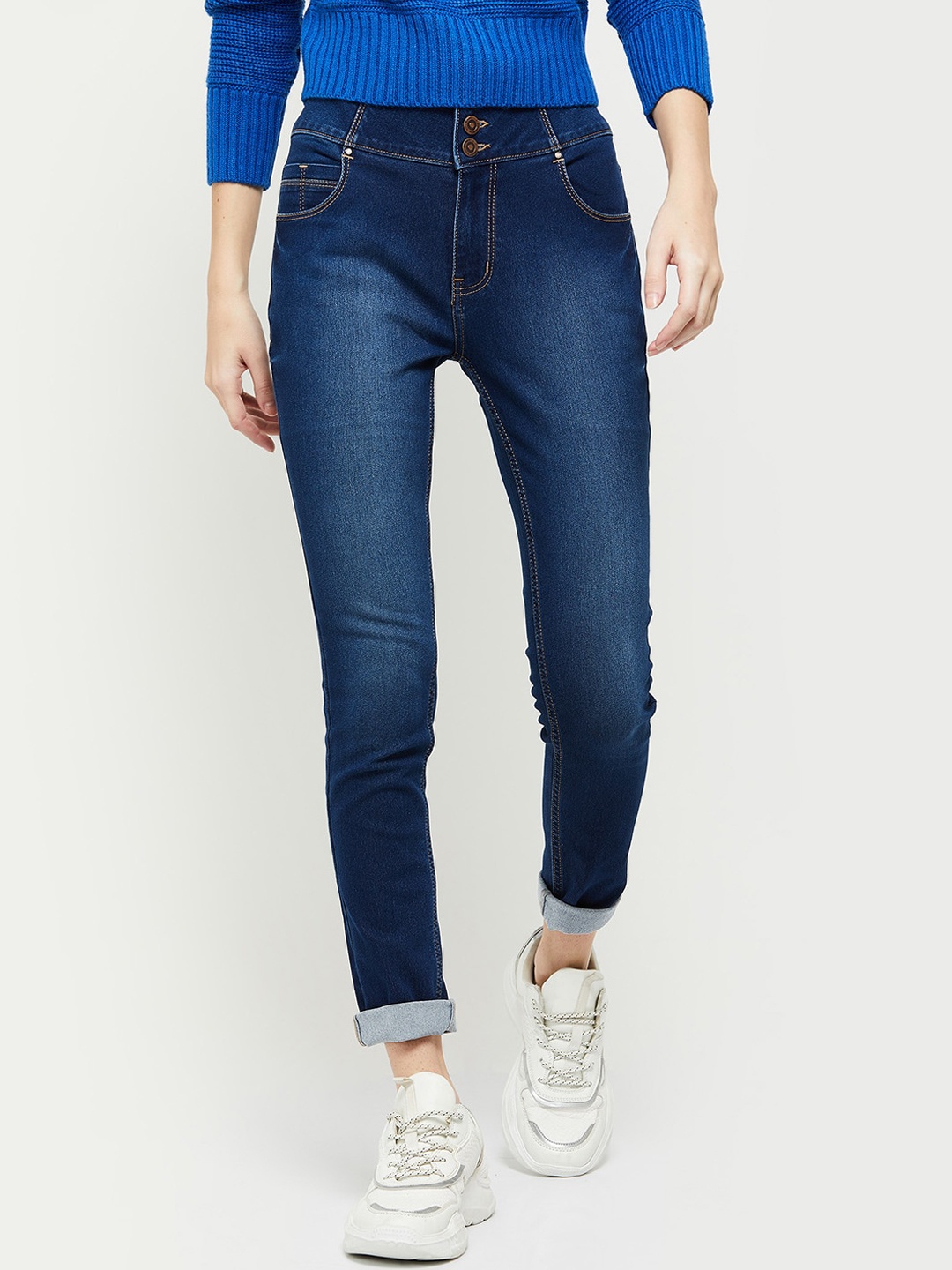 

max Women Blue Light Fade Jeans